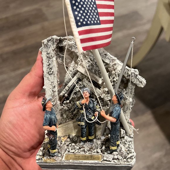 2002 VANMARK Sculpture “Image Of Hope” - Picture 8 of 9